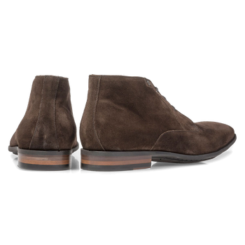 Donkerbruine su&egrave;de veterboot