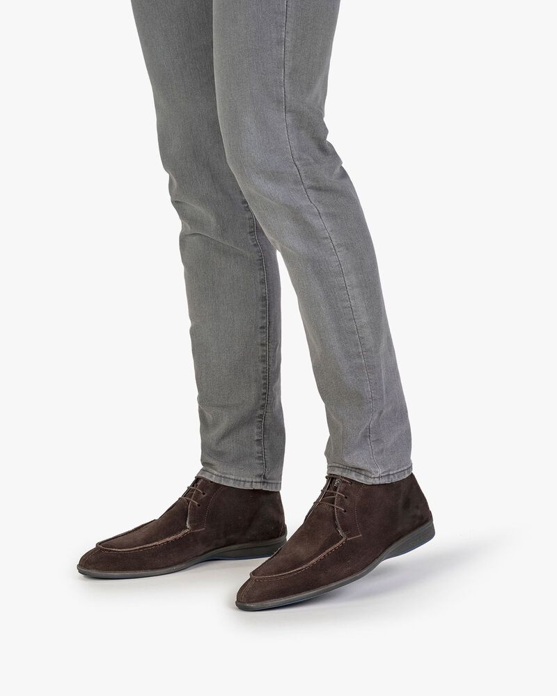 Boot brown suede leather