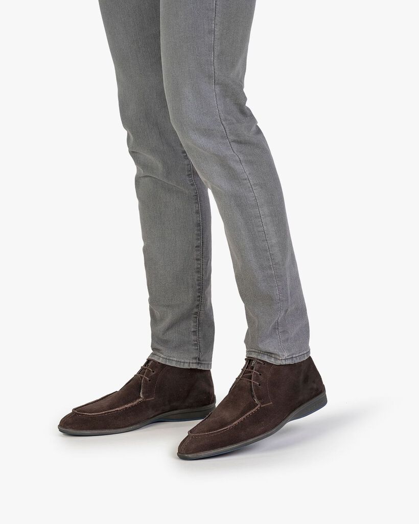 Boot brown suede leather