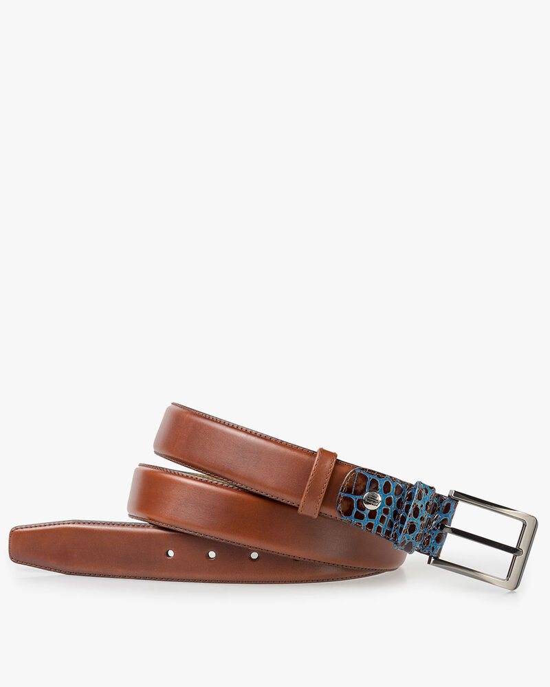 Medium brown leather belt