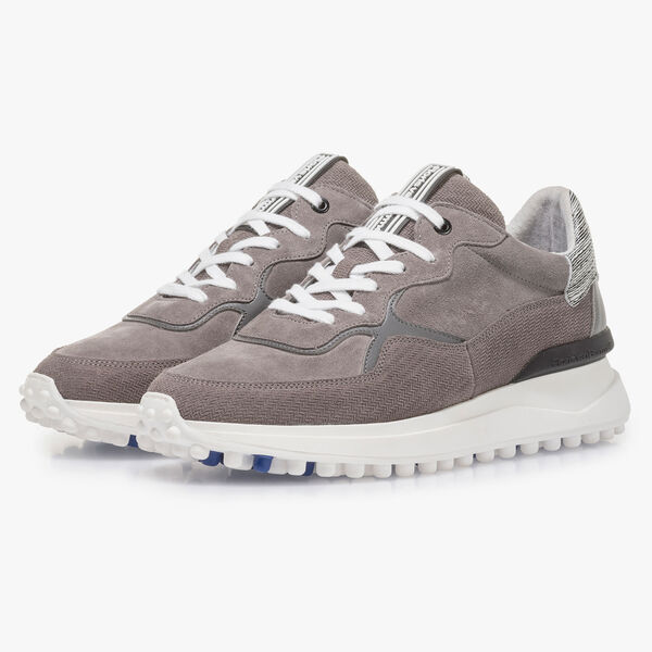 Grey suede leather sneaker with print