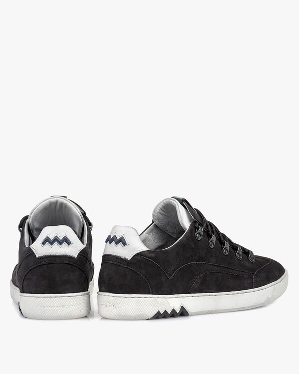 Hiking sneaker nubuck leather black