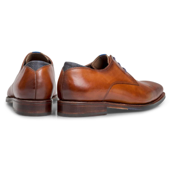 Kalfsleren veterschoen cognac