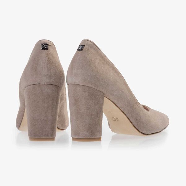 Taupe-coloured calf's suede leather pumps