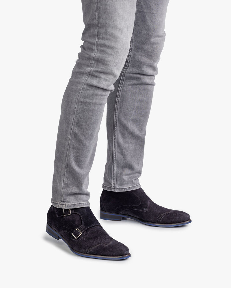 Buckle shoe blue suede leather