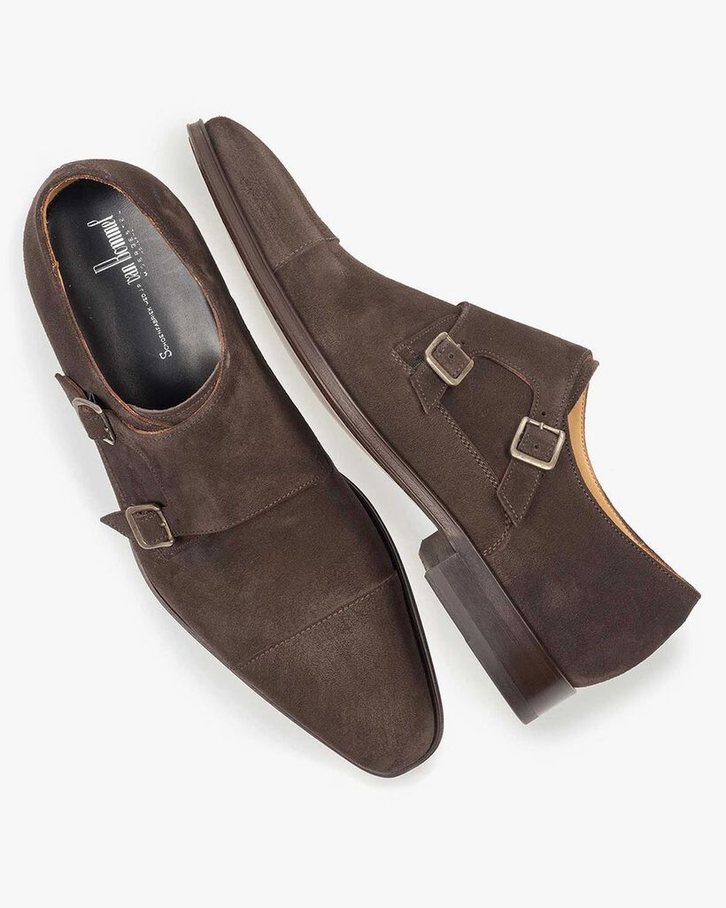 Donkerbruine kalfssu&egrave;de gespschoen