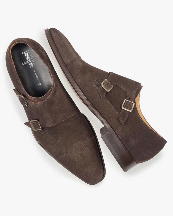 Donkerbruine kalfssu&egrave;de gespschoen