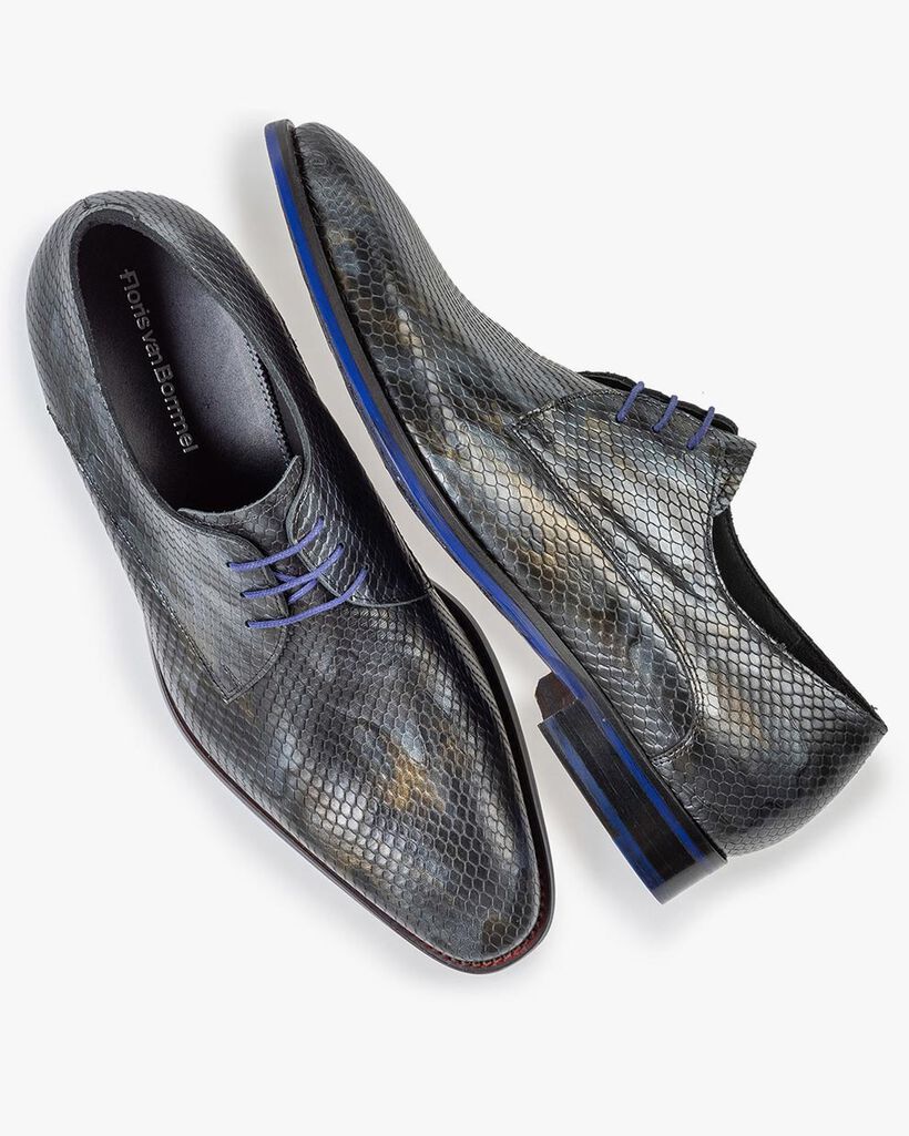 Lace shoe metallic grey