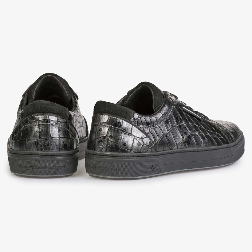 Leather sneaker with croco print
