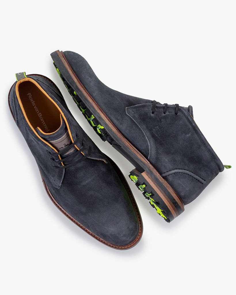 Lace boot suede black