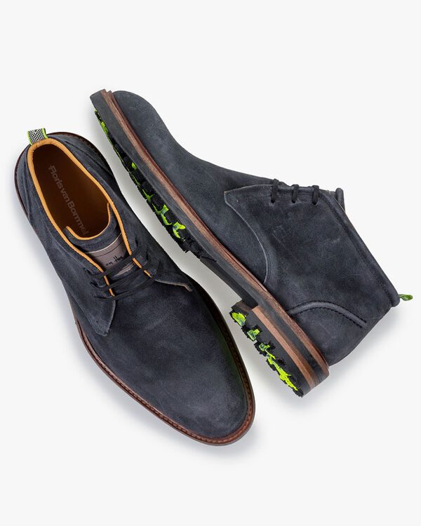 Lace boot suede black