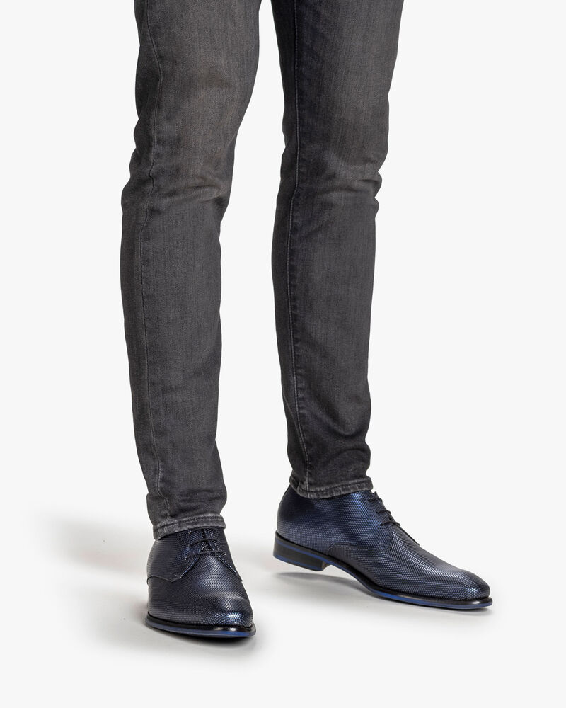 Lace shoe metallic print dark blue