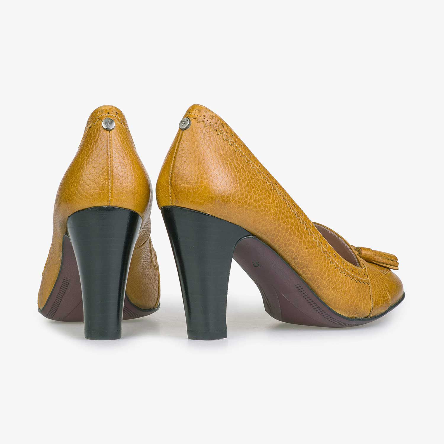 Okergele pumps top