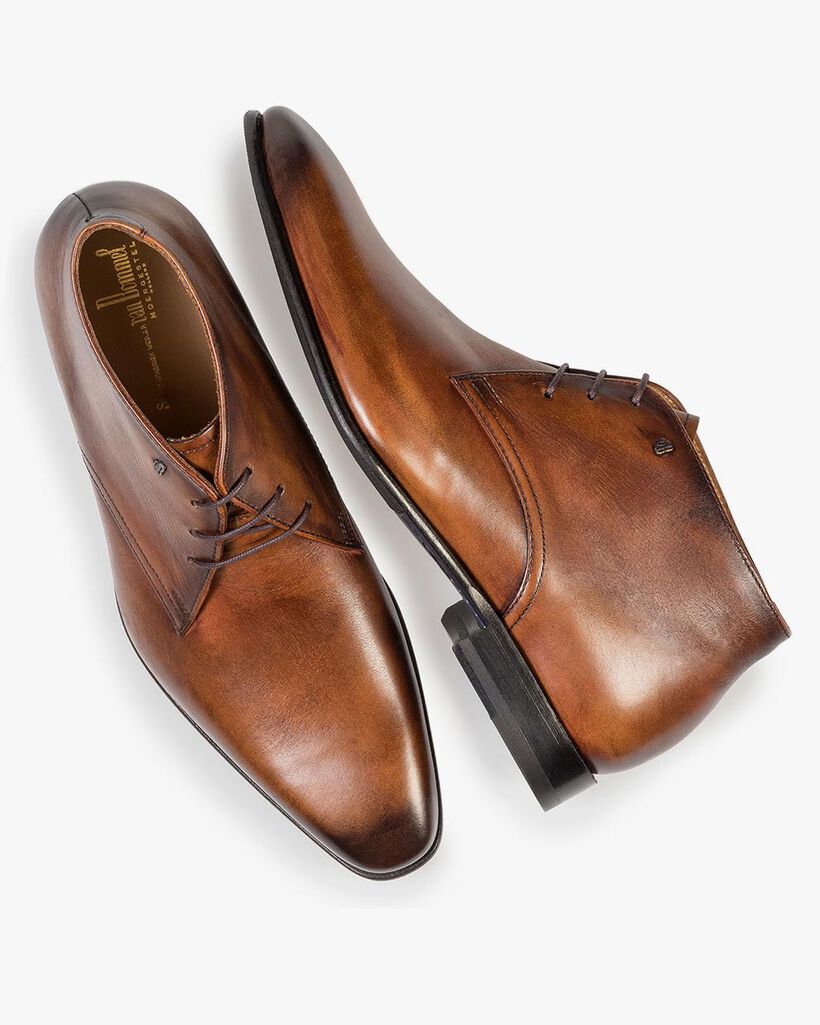 Kalfsleren veterschoen cognac