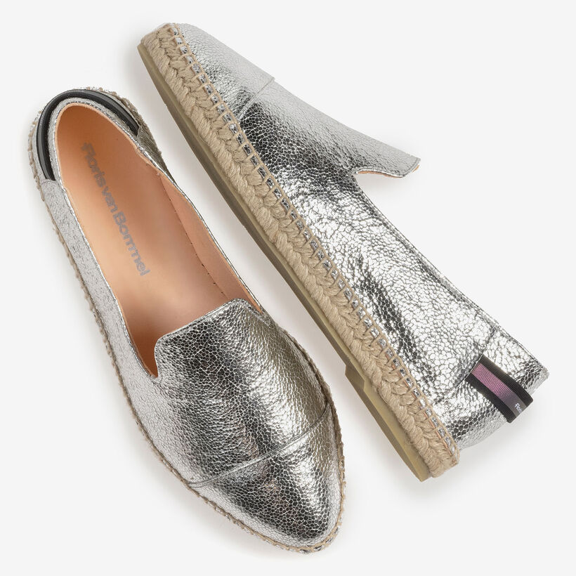 Zilveren leren espadrille met metallicprint