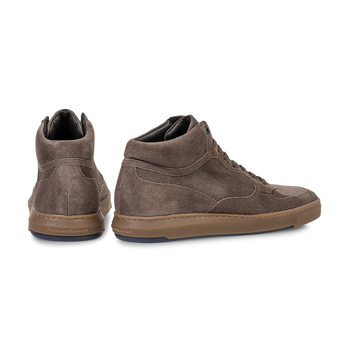 Sneaker su&egrave;de taupe