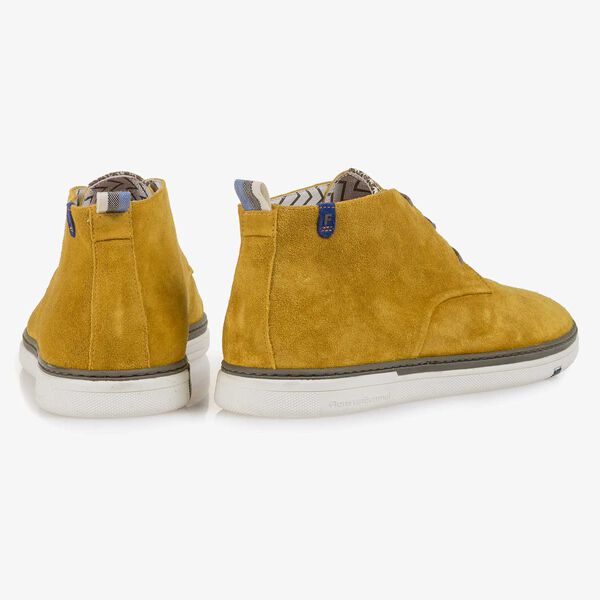 Mustard-coloured washed suede leather lace boot