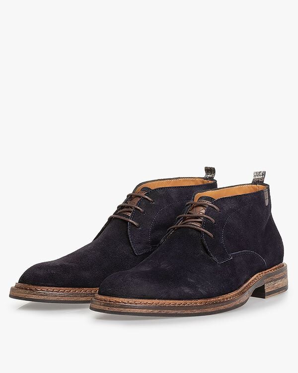 De Moker 01.02