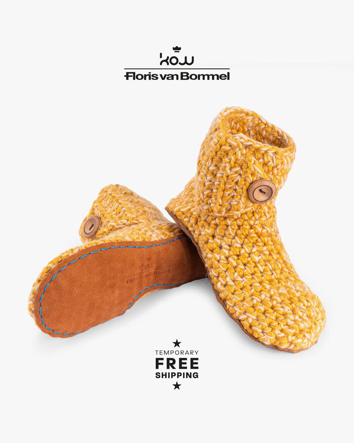 Kingdom of Wow home slippers ocher