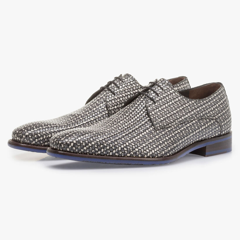 Donkergrijze veterschoen met witte print