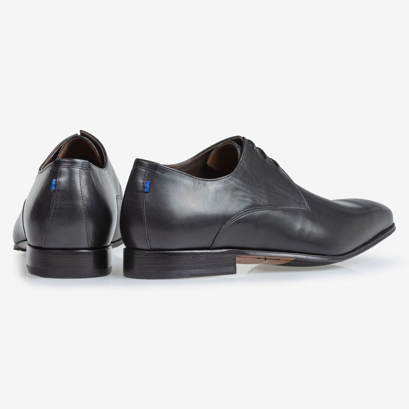 Lace shoe calf leather black