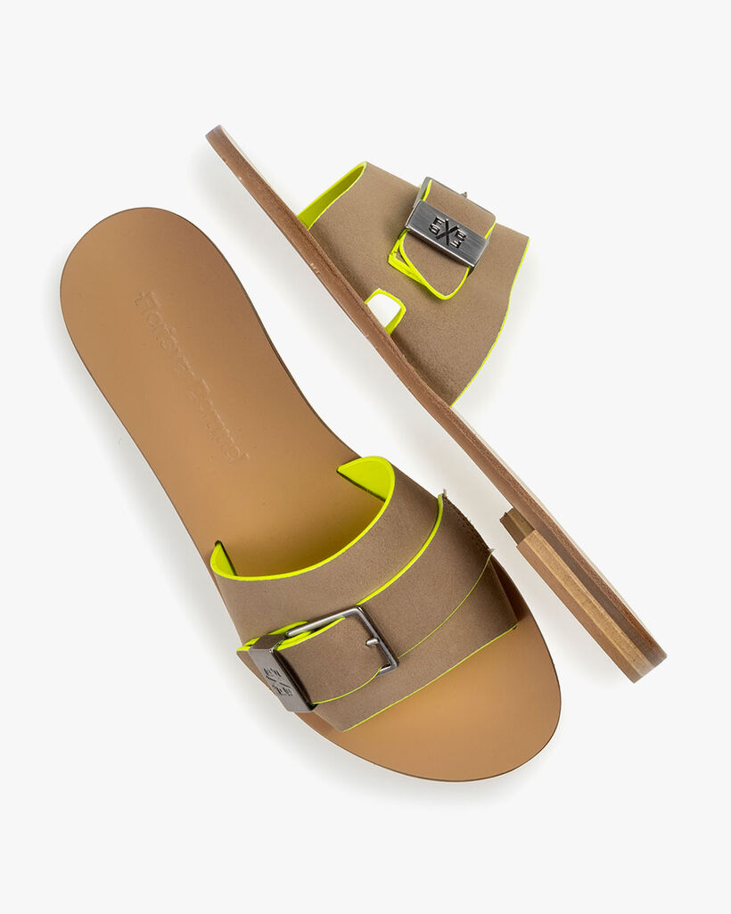 Slipper su&egrave;de beige