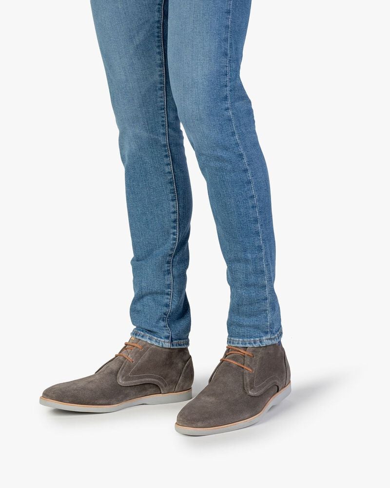 Boot su&egrave;de donkergrijs