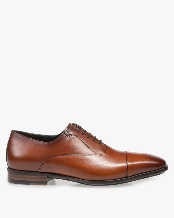 Kalfsleren veterschoen cognac