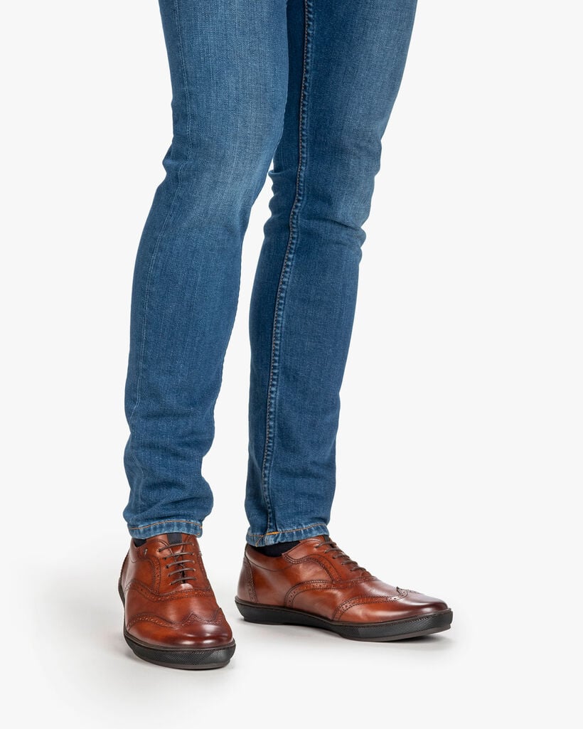 Sneaker calf leather dark cognac