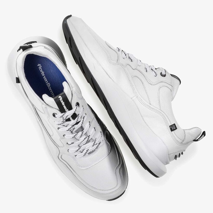 White calf leather sneaker with fine texture
