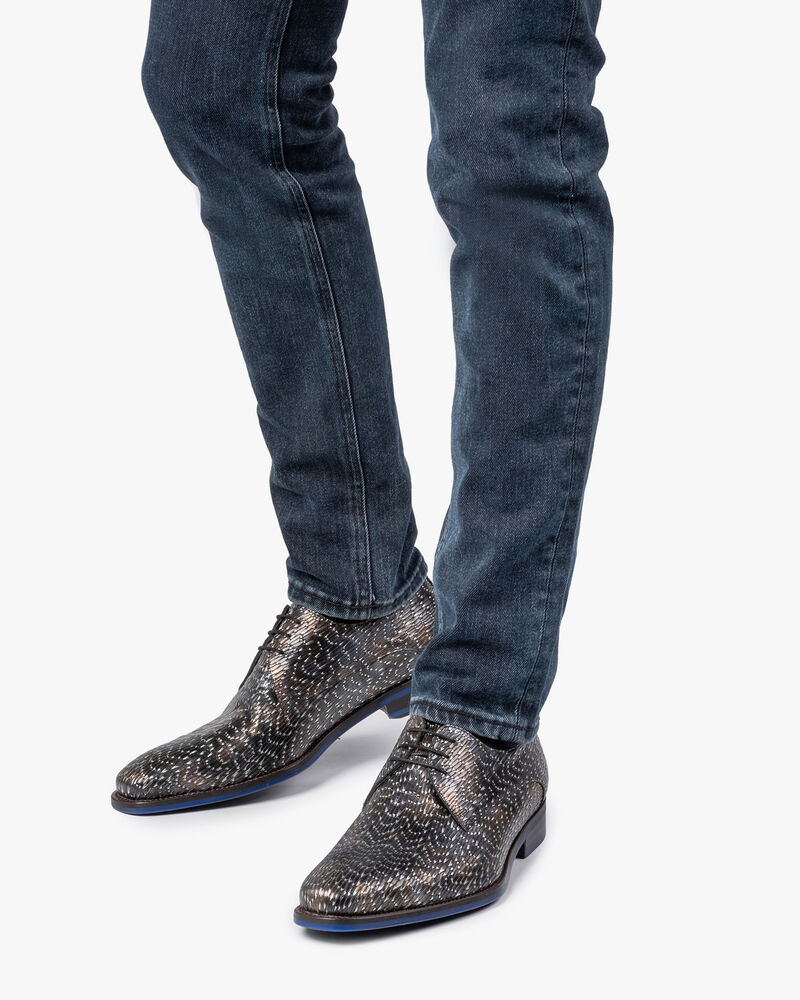 Lace shoe metallic bronze