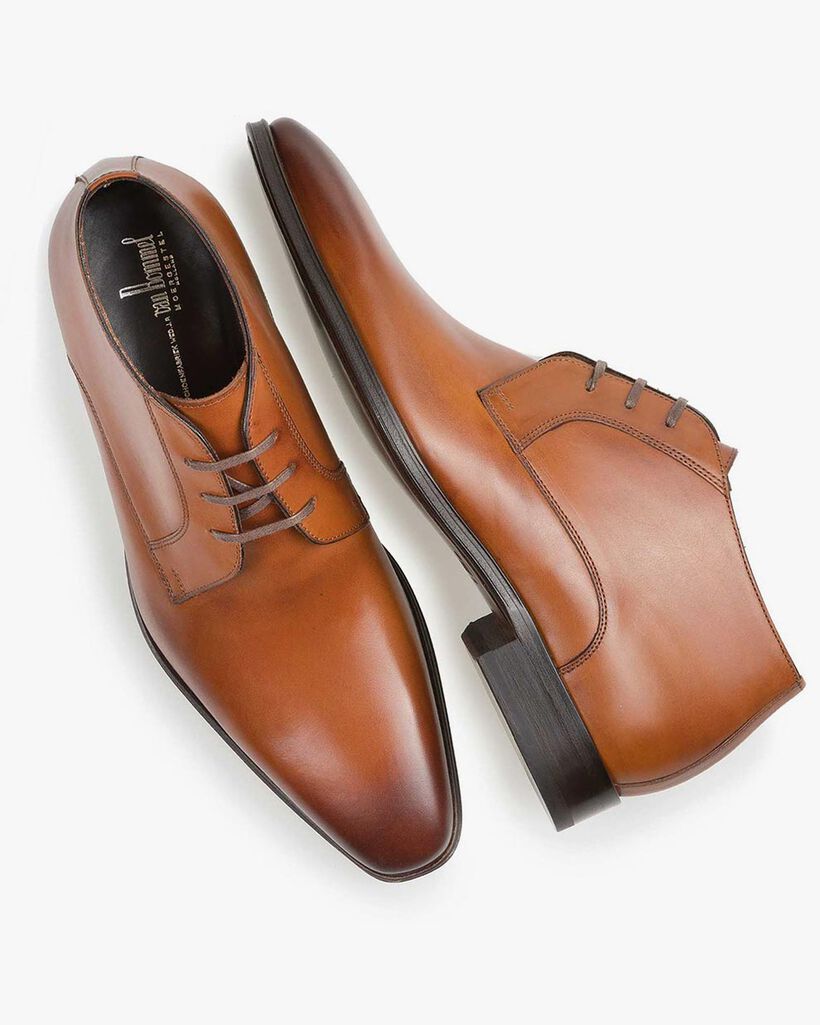 Lace boot calf leather cognac