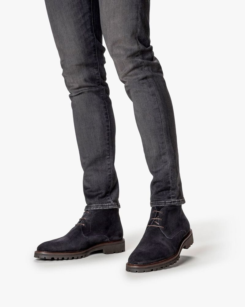 Veterboot su&egrave;de zwart