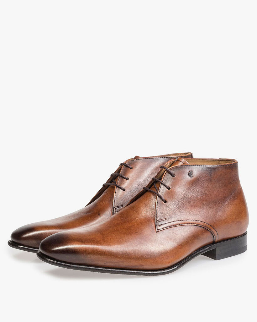 Kalfsleren veterschoen cognac