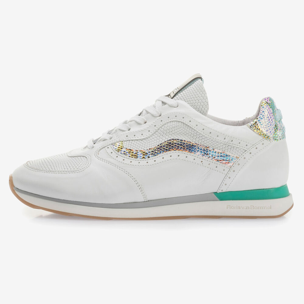 White leather sneaker with metallic details