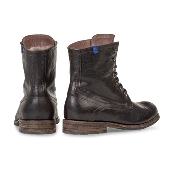 Lambskin lined lace boot black