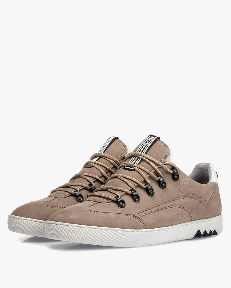 Hiking sneaker nubuck beige