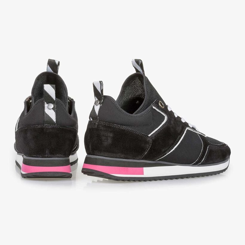 Zwarte su&egrave;de sneaker