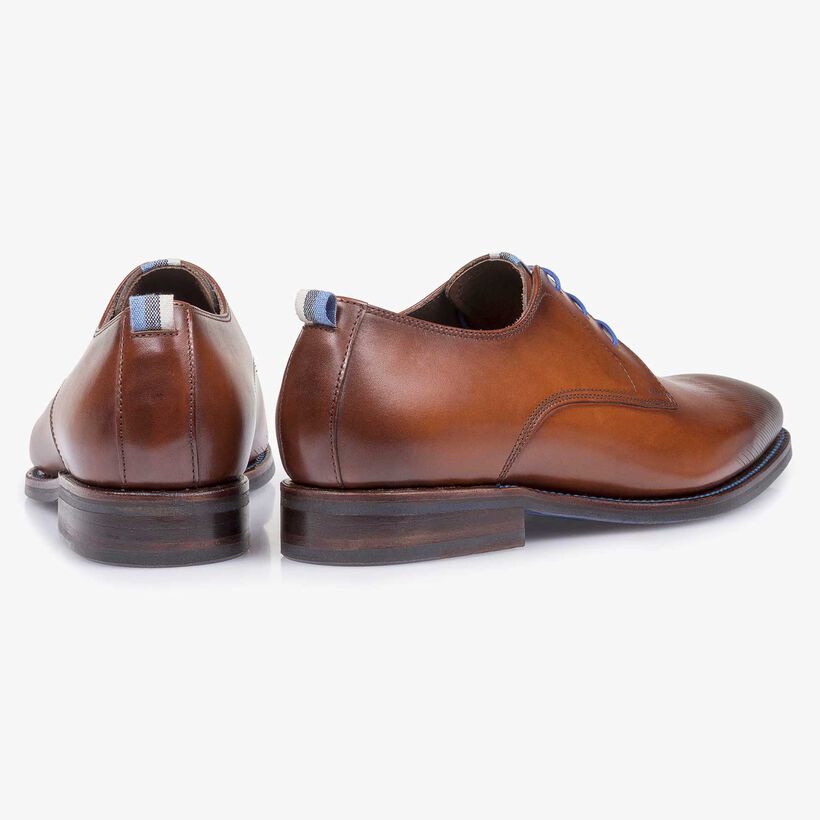 Kalfsleren veterschoen donker cognac