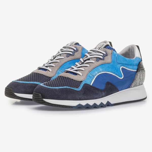 Felblauwe su&egrave;de sneaker