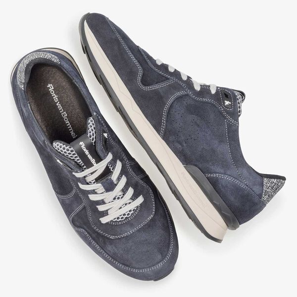Dark blue suede leather lace shoe