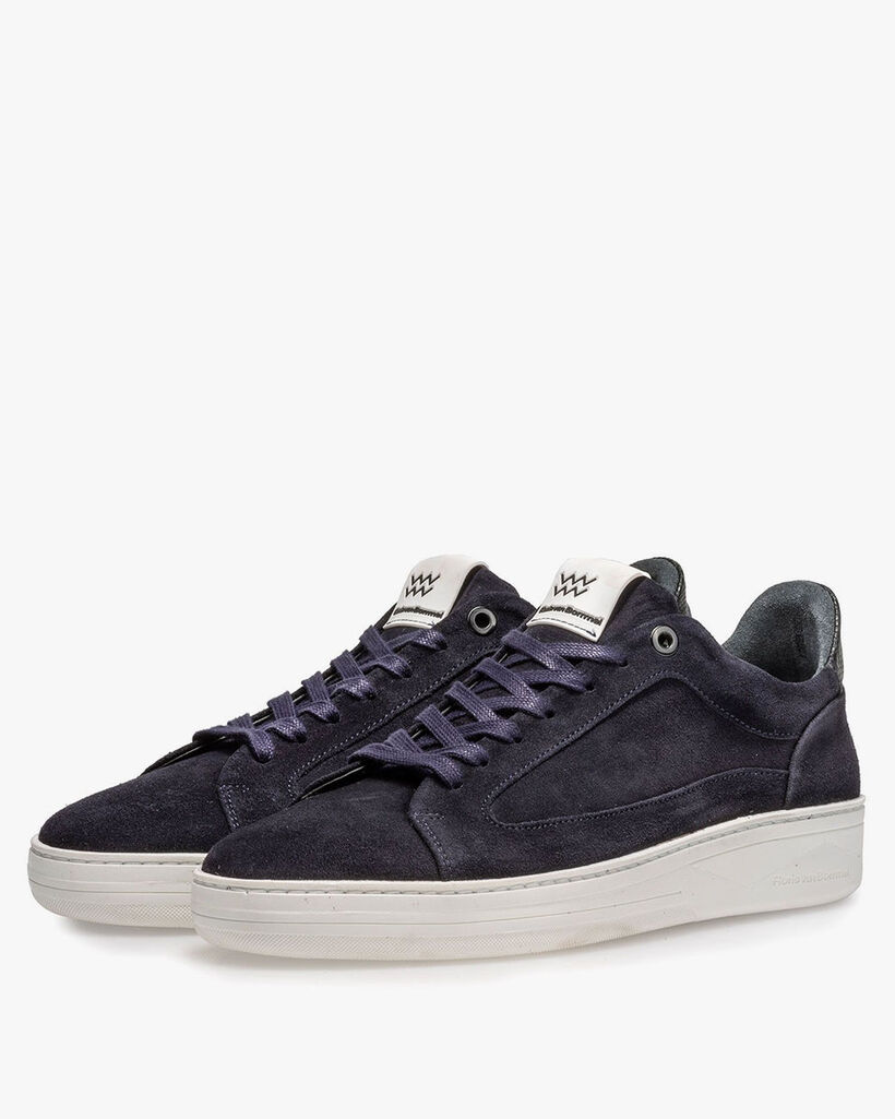 Sneaker blue suede leather