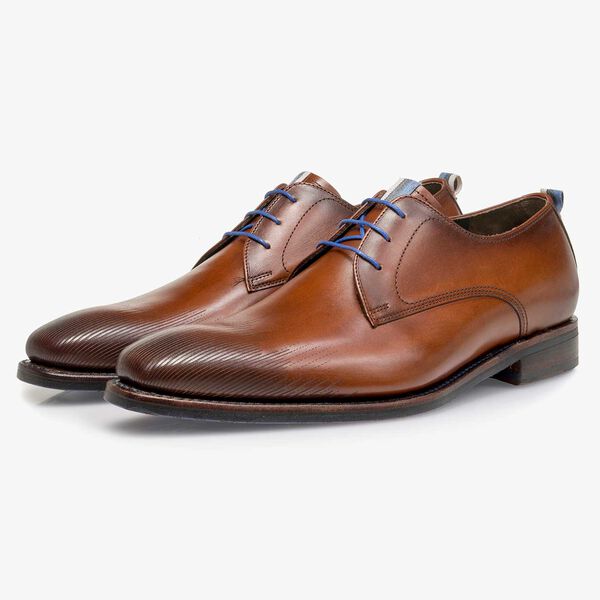 Kalfsleren veterschoen donker cognac