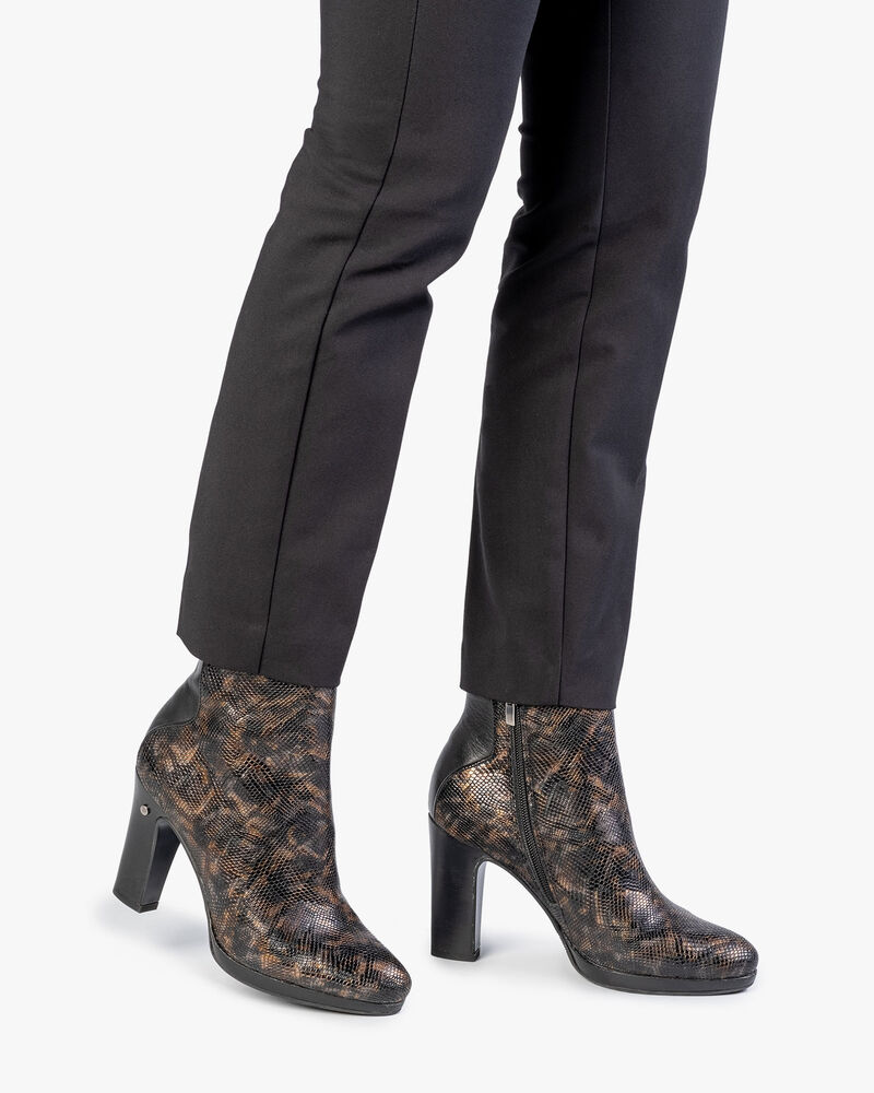 Enkellaars crocoprint koper