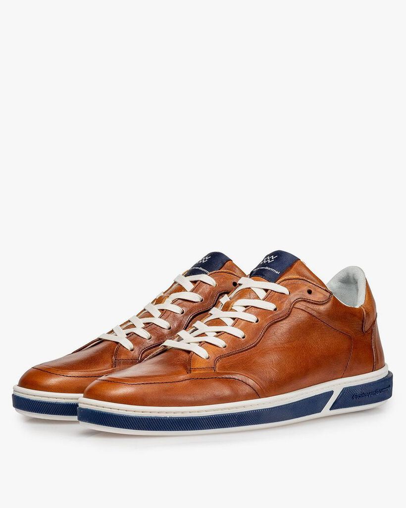 Kalfsleren veterschoen cognac