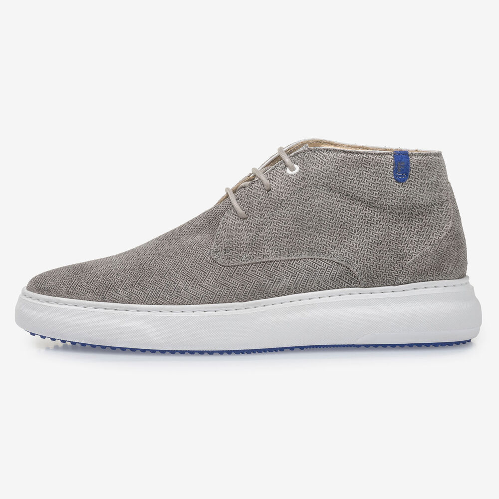 Light grey suede leather lace boot with print