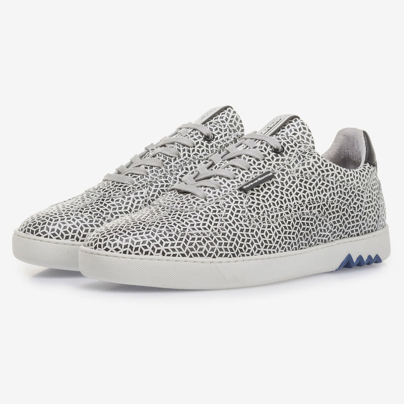 White calf leather sneaker with black print
