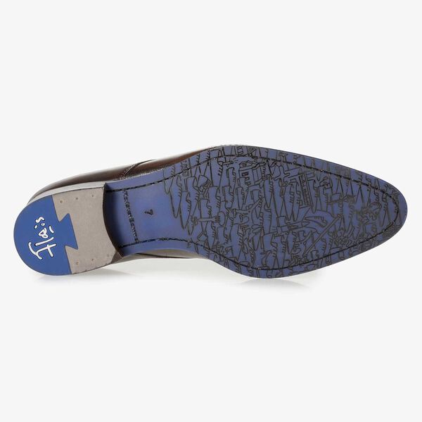Dark brown calf leather lace shoe