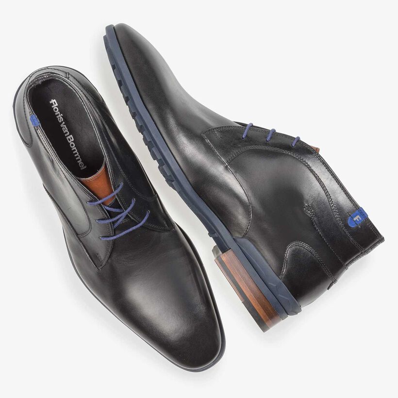 Zwarte kalfsleren veterboot