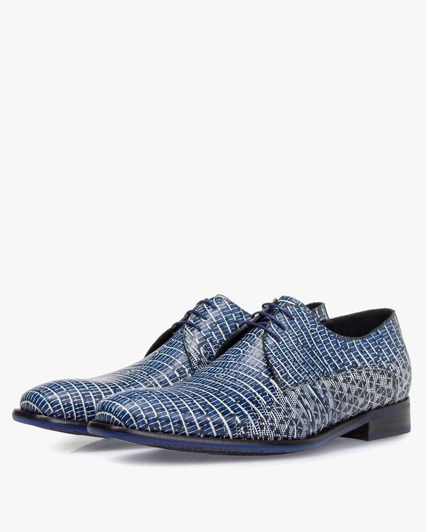 Veterschoen met print blauw